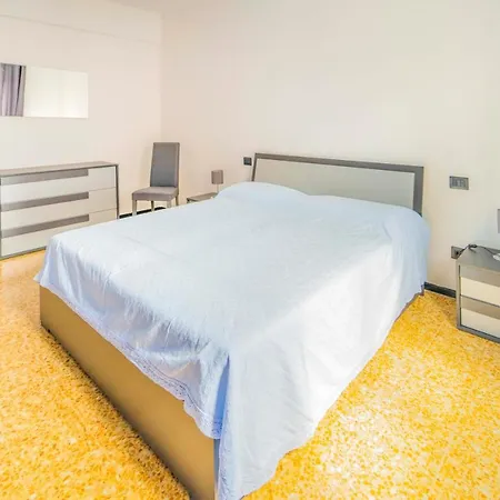 Apartment 193 - Casa Via Della Chiusa - Centralissimo E Vicino Baia Del Silenzio, E Mare 150m - Parcheggio Gratis Incluso E Aria Condizionata