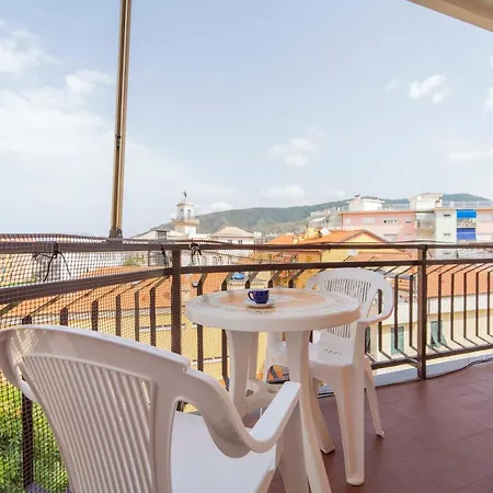 193 - Casa Via Della Chiusa - Centralissimo E Vicino Baia Del Silenzio, E Mare 150m - Parcheggio Gratis Incluso E Aria Condizionata Διαμέρισμα