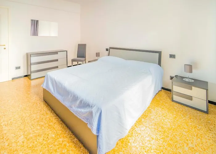 Apartamento 193 - Casa Via Della Chiusa - Centralissimo E Vicino Baia Del Silenzio, E Mare 150m - Parcheggio Gratis Incluso E Aria Condizionata