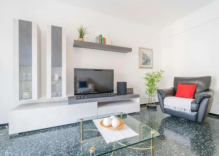 193 - Casa Via Della Chiusa - Centralissimo E Vicino Baia Del Silenzio, E Mare 150m - Parcheggio Gratis Incluso E Aria Condizionata