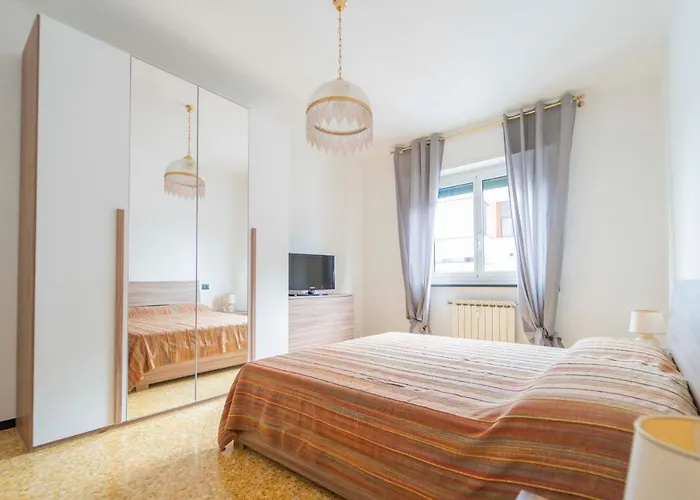 193 - Casa Via Della Chiusa - Centralissimo E Vicino Baia Del Silenzio, E Mare 150m - Parcheggio Gratis Incluso E Aria Condizionata *