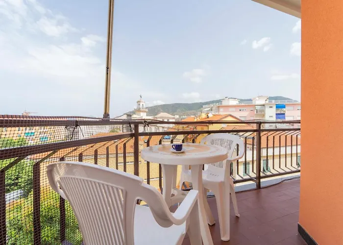 193 - Casa Via Della Chiusa - Centralissimo E Vicino Baia Del Silenzio, E Mare 150m - Parcheggio Gratis Incluso E Aria Condizionata Apartamento
