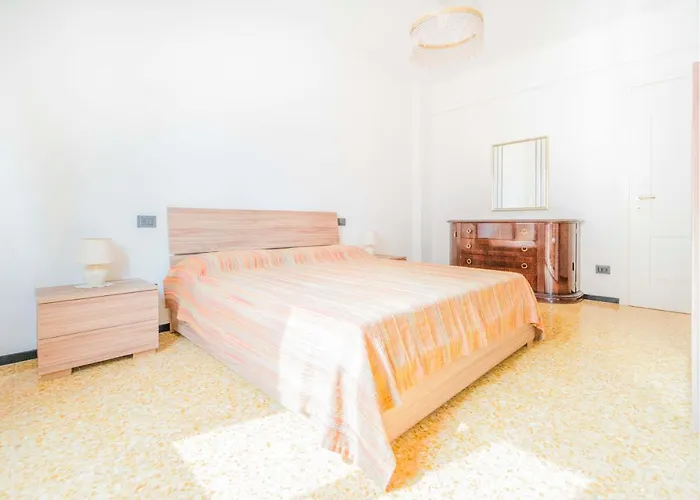 Apartamento 193 - Casa Via Della Chiusa - Centralissimo E Vicino Baia Del Silenzio, E Mare 150m - Parcheggio Gratis Incluso E Aria Condizionata Sestri Levante
