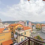 193 - Casa Via Della Chiusa - Centralissimo E Vicino Baia Del Silenzio, E Mare 150m - Parcheggio Gratis Incluso E Aria Condizionata דירה *