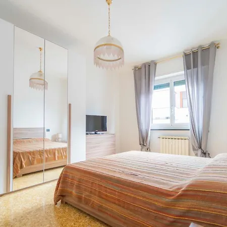 193 - Casa Via Della Chiusa - Centralissimo E Vicino Baia Del Silenzio, E Mare 150m - Parcheggio Gratis Incluso E Aria Condizionata *