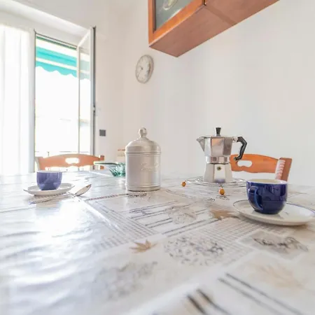 193 - Casa Via Della Chiusa - Centralissimo E Vicino Baia Del Silenzio, E Mare 150m - Parcheggio Gratis Incluso E Aria Condizionata