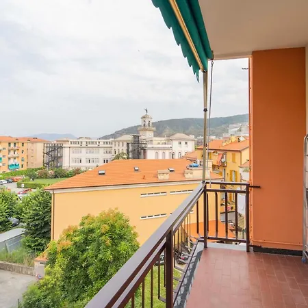 193 - Casa Via Della Chiusa - Centralissimo E Vicino Baia Del Silenzio, E Mare 150m - Parcheggio Gratis Incluso E Aria Condizionata *