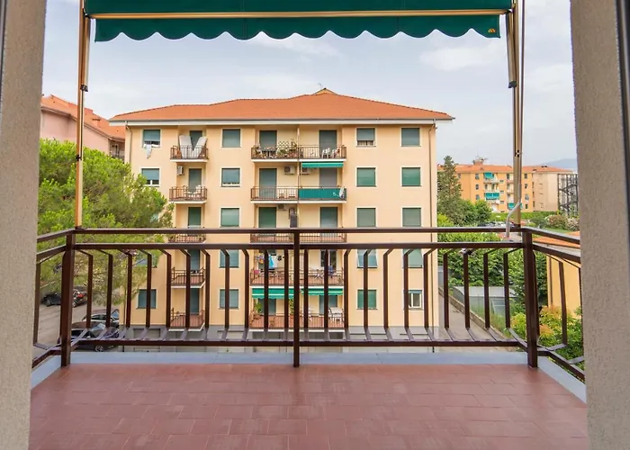 193 - Casa Via Della Chiusa - Centralissimo E Vicino Baia Del Silenzio, E Mare 150m - Parcheggio Gratis Incluso E Aria Condizionata Lägenhet *